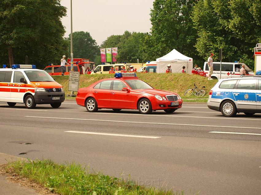 Schwerer Unfall mit Reisebus Lohmar Donrather Dreieck P185.JPG